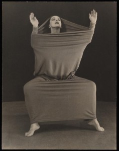 8 Martha Graham performing Lamentation, 1937