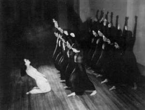 8.2 Martha Graham Dance Company 1930 and the aesthetics of uniformity